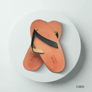 Our Classic Sandal in Gris